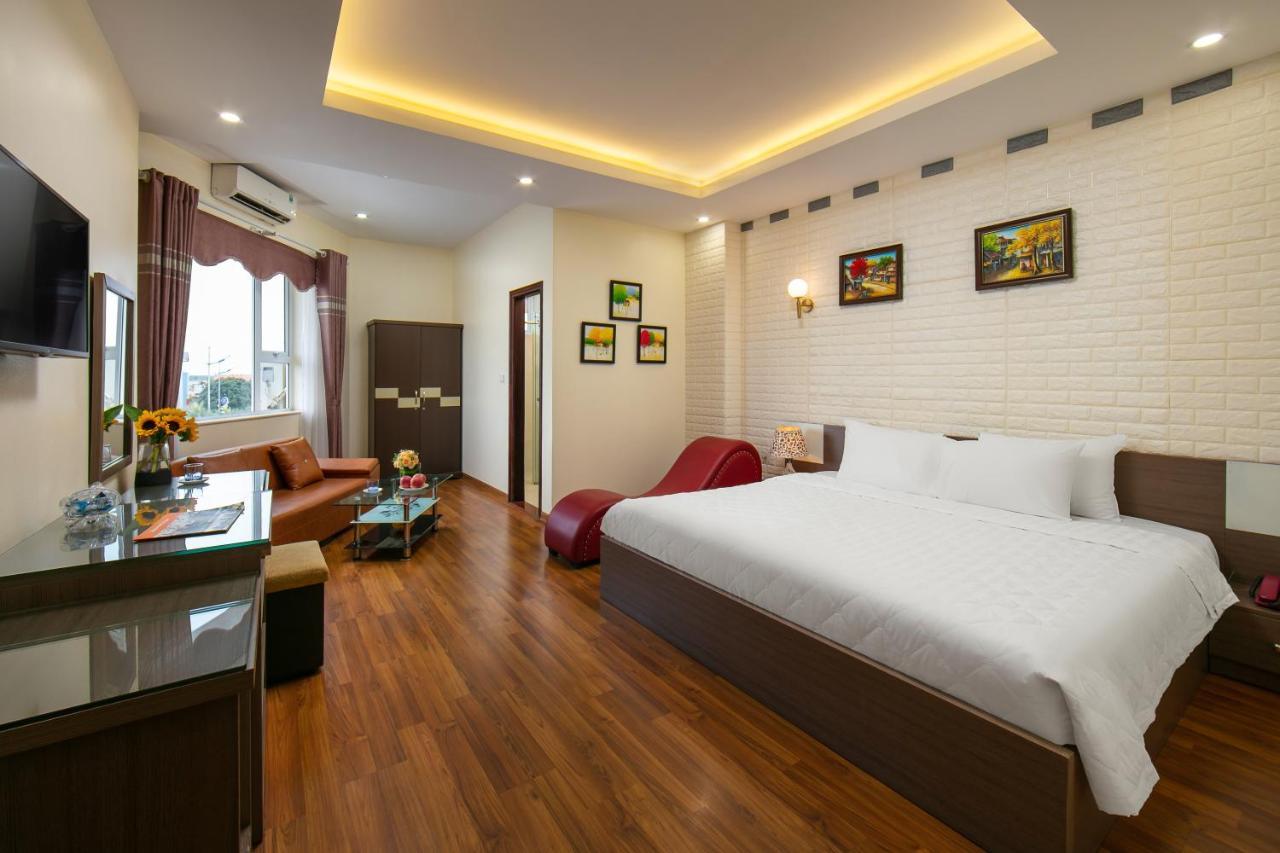Deluxe Double Room with Balcony,1261965262:JPEG